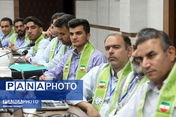 اولین دوره آموزش تکمیلی تربیت مدرس پیرامید و نظم گروهی