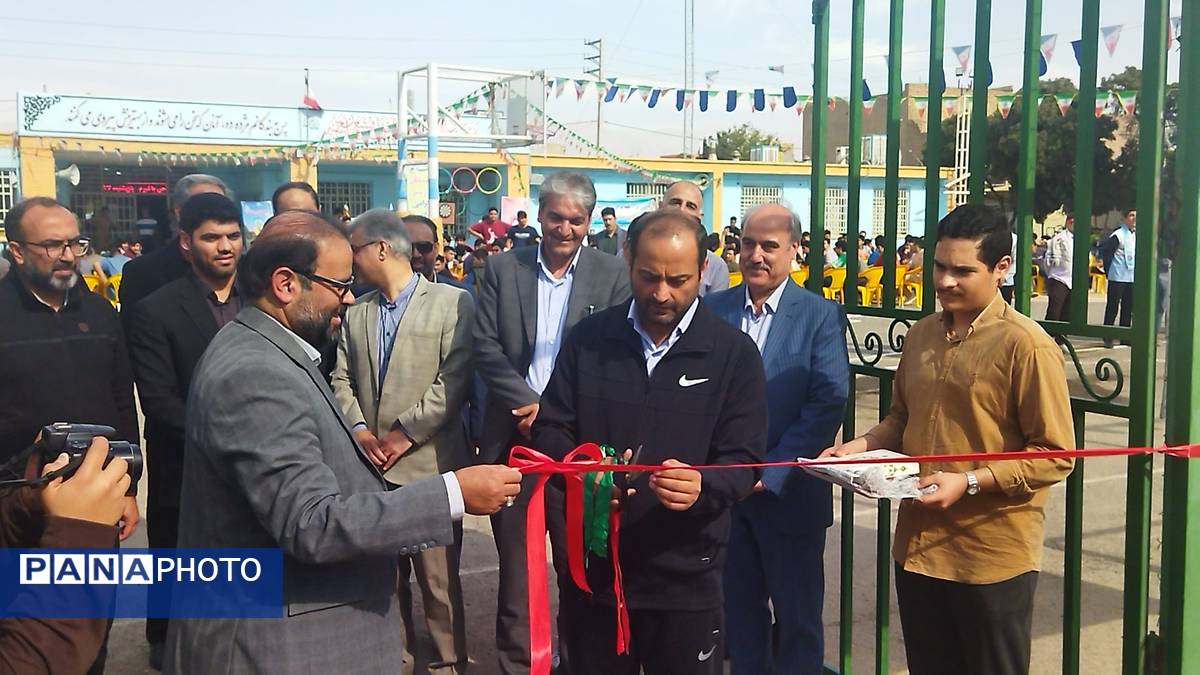 آیین افتتاح زمین چمن مصنوعی شهید دانشجو