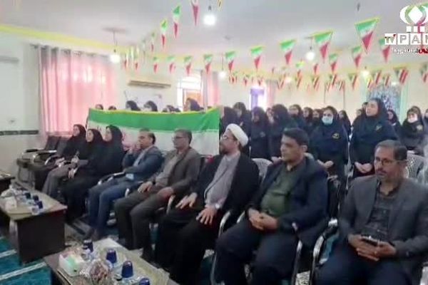 گرامیداشت هفته «ماها» با محوریت هویت فرهنگی در دبیرستان استعدادهای درخشان گناوه