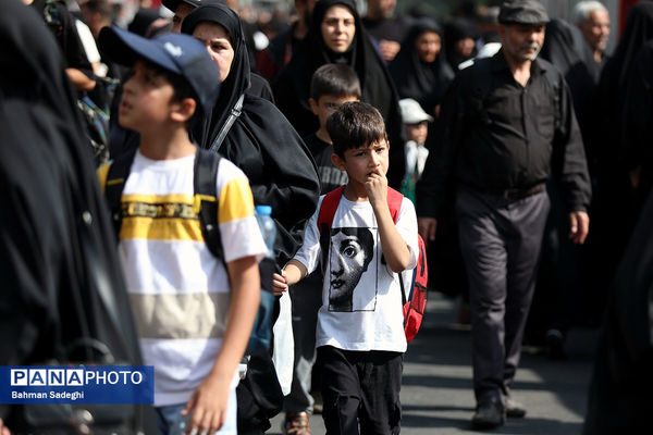 حضور کودکان و نوجوانان در جاماندگان اربعین حسینی - تهران