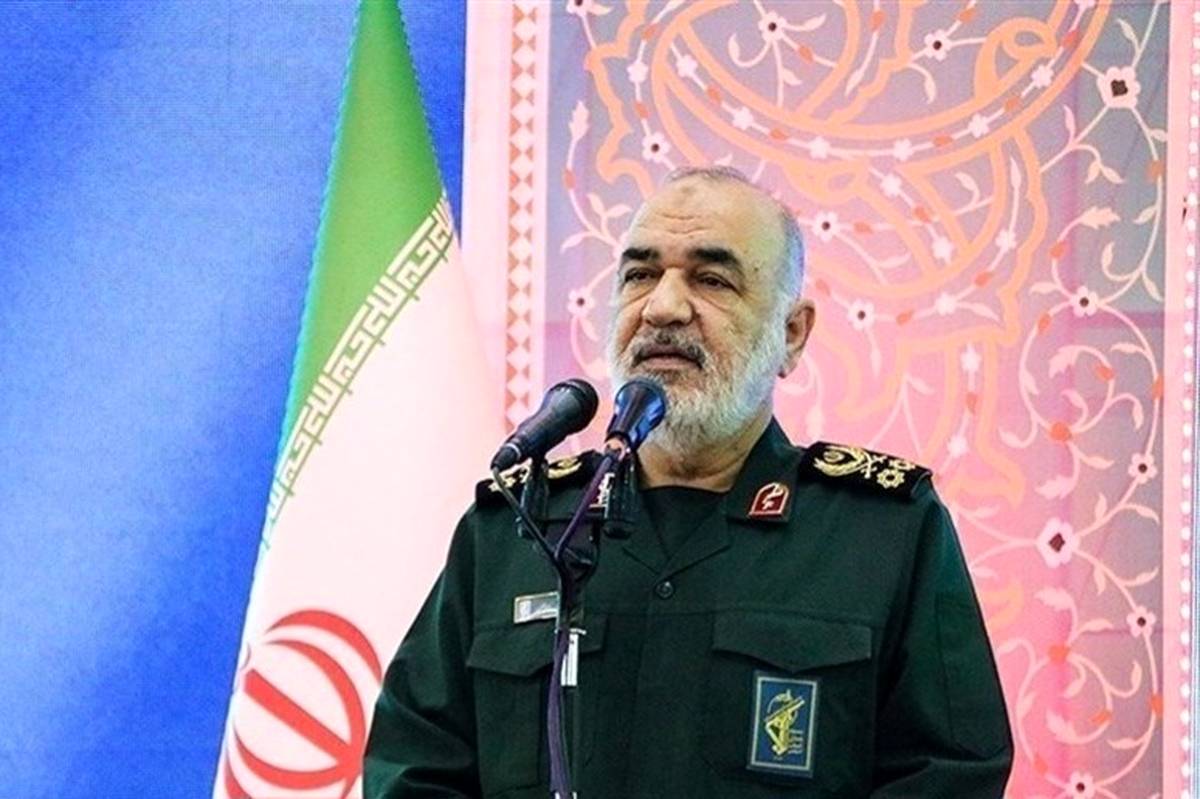 سردار سلامی: ترامپ در شان و موقعیتی نیست که برمبنای اراده او عملی انجام شود