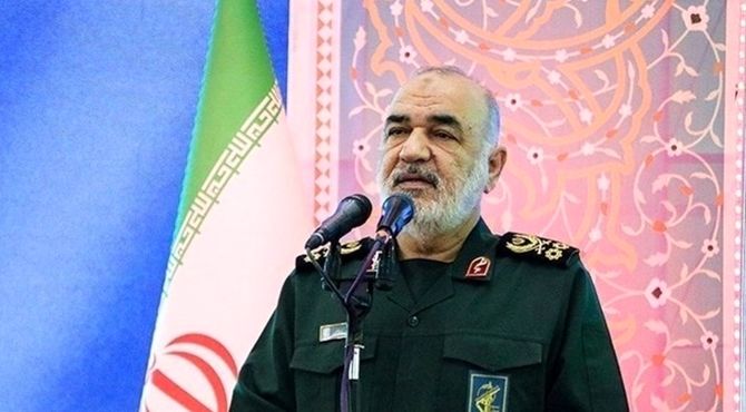 سردار سلامی: ترامپ در شان و موقعیتی نیست که برمبنای اراده او عملی انجام شود