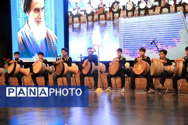 مراسم معلم سرآمد ۱۴۰۳ شهرستان‌های استان تهران و گرامیداشت مقام معلم در ایوان ری