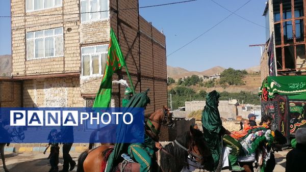 مراسم تعزیه خوانی در روز عاشورای حسینی در شهر بار 