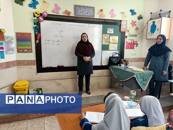 بازدید و ارزیابی مسئولان آموزش پرورش از دبستان زنده  یاد امینی پور