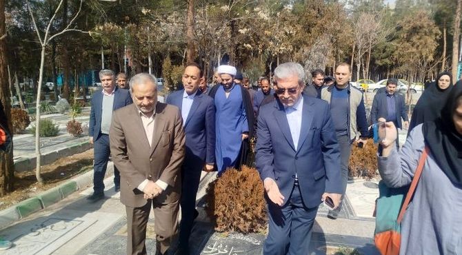 وزیر آموزش و پرورش وارد کرمان شد
