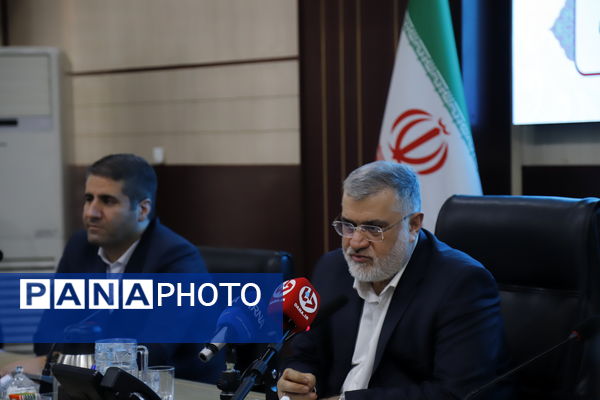 آغاز به‌کار نشست مشترک مدیران مناطق با استاندار تهران 