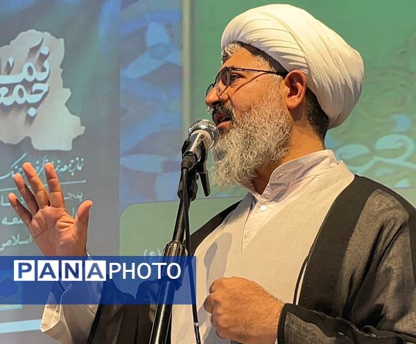 نماز جمعه در شهرستان کاشمر 