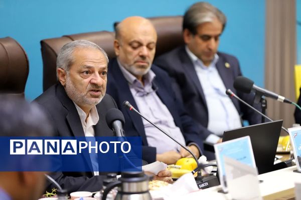 نشست مشترک کمیسیون آموزش، تحقیقات و فناوری مجلس با وزیر آموزش و پرورش 