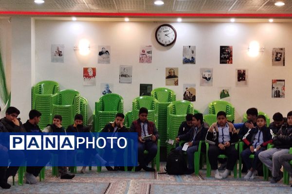  جلسه هم اندیشی برگزاری مدرسه انقلاب  در انجمن اسلامی کاشمر