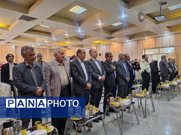  مراسم کلنگ‌زنی همزمان دو پروژه آموزشی در ناحیه چهار اصفهان