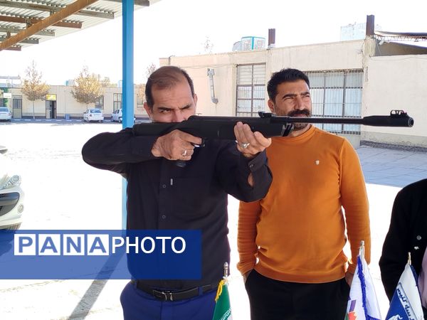 مسابقه تیر اندازی کارکنان اداره آموزش و پرورش کاشمر