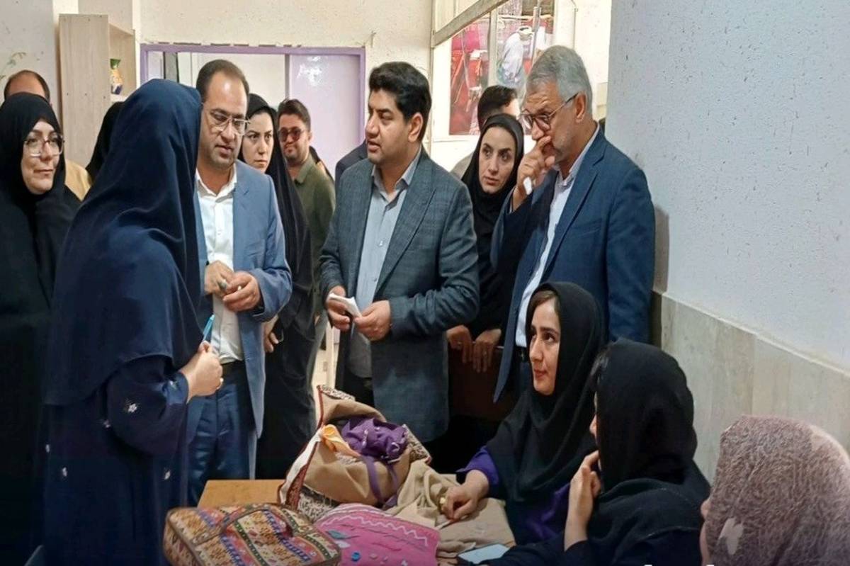تمرکز بر تقویت مهارتهای ارتباطی، آگاهی بخشی و مشارکت اجتماعی از اولویت های اصلی سوادآموزی است