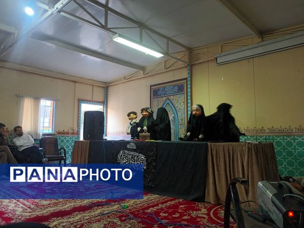 عطر فاطمی در فضای آموزش دبیرستان میرزا جعفر سروقد با برپایی ایستگاه صلواتی 