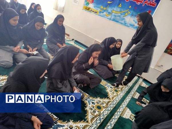 دوشنبه‌های امام حسینی در مدرسه گلشاد خلیل آباد