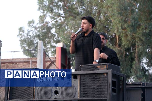 مراسم زنجیر زنی در شهرستان بم 