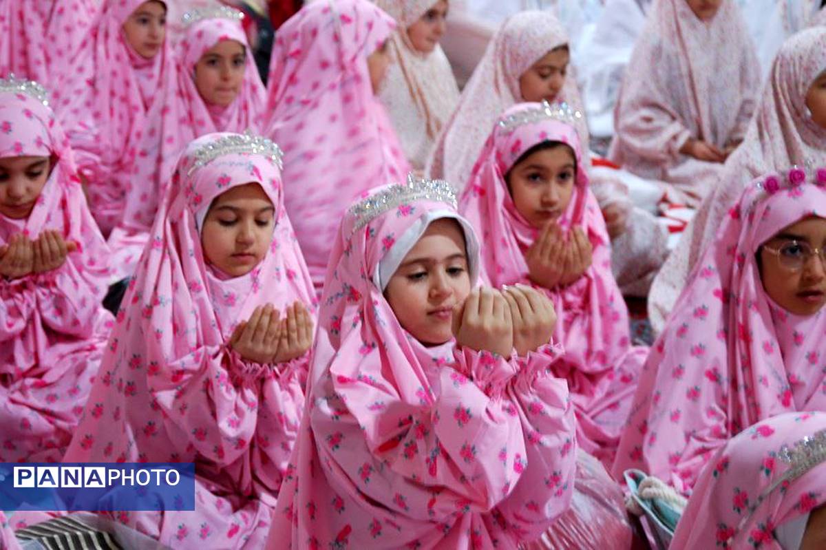 جشن فرشته‌ها در شهر قیامدشت ری یک