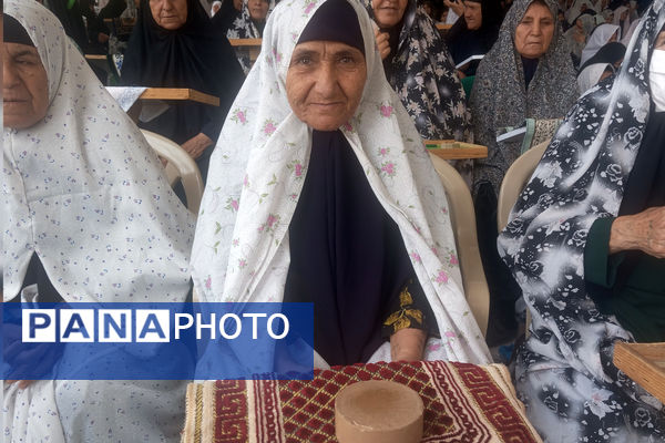  صفوف نماز جمعه لردگان؛ نبض جامعه در دست همدلی و بصیرت