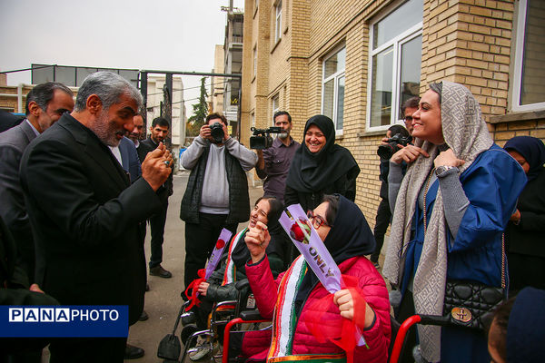 اعزام کاروان تجهیزات تخصصی آموزشی و توانبخشی به مدارس