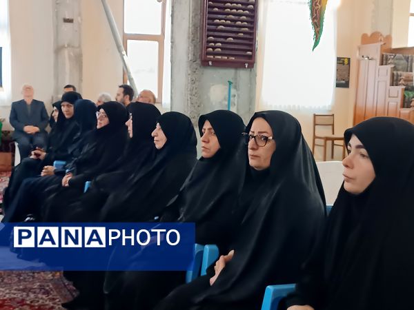 برگزاری برنامه‌ ویژه، به مناسبت ایام فاطمیه در امامزاده نیار اردبیل