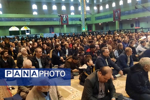 طنین انداز شدن اولین دعای ندبه در مصلی اسلامشهر