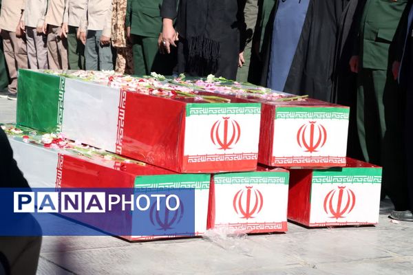 تشییع ۵ شهید گمنام در سالروز شهادت حضرت فاطمه(س) در یزد