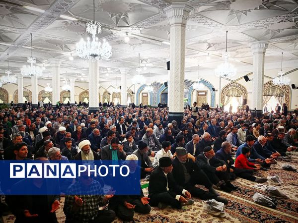 نماز عبادی سیاسی جمعه در زیارتگاه مدرس(ره)