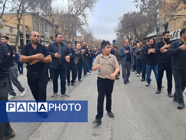 مراسم دسته روی و سینه زنی مردم آشخانه به مناسبت شهادت امام علی (ع)