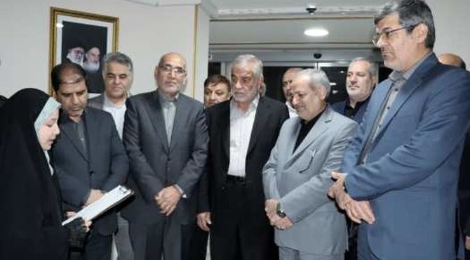 وزیر آموزش‌وپرورش وارد یزد شد