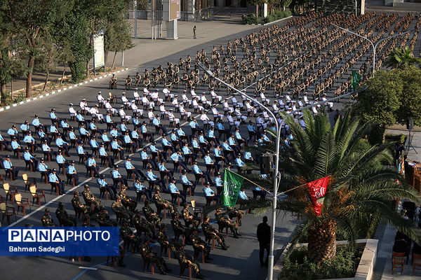 سالروز اهدای پرچم و نشان توسط فرماندهی معظم کل قوا به ارتش