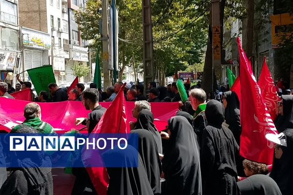 راهپیمایی اربعین در شهریار؛ اشک، عشق و ارادت به امام حسین(ع)