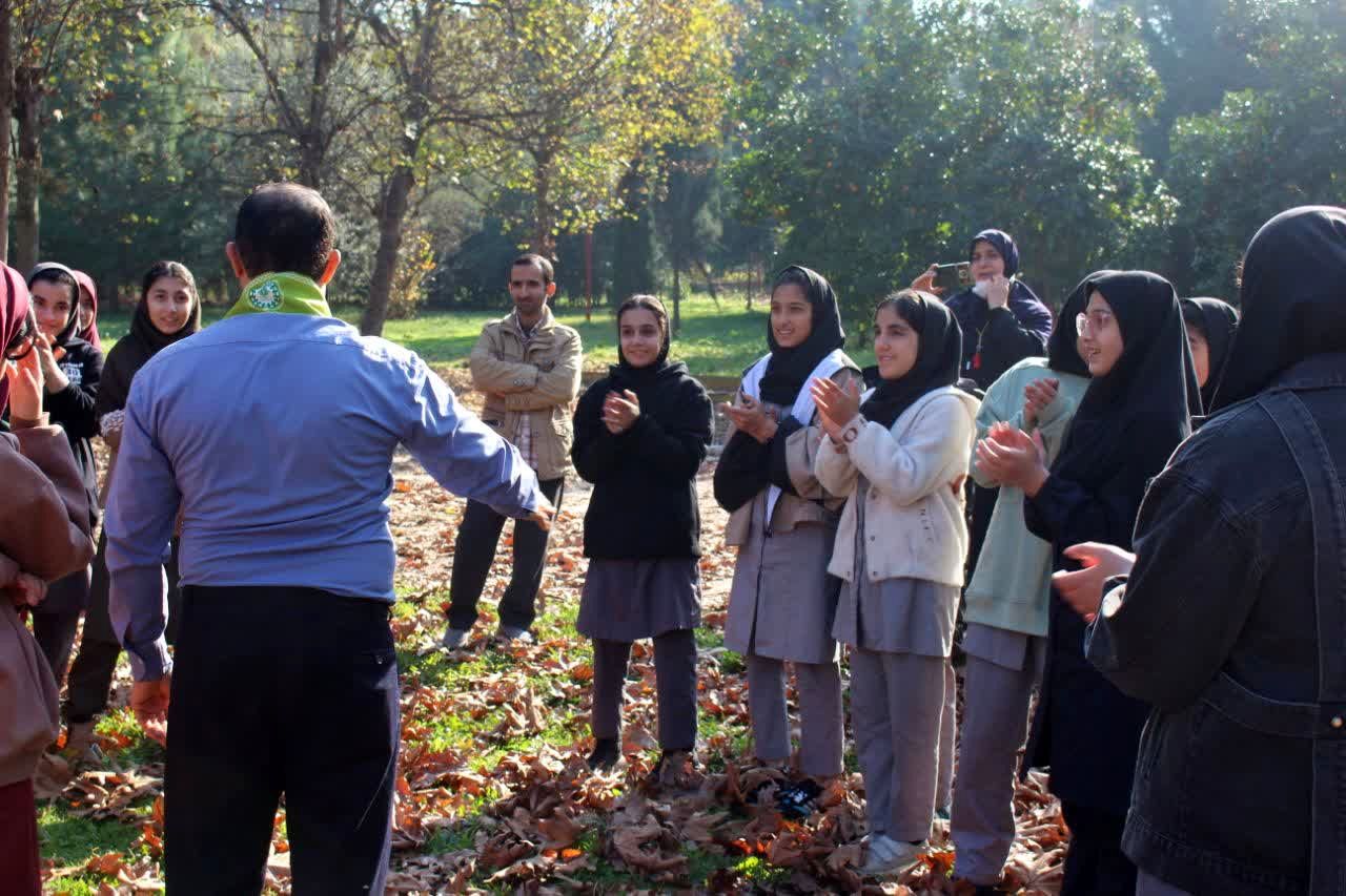 اولین روز از اردوی تمشک در مازندران