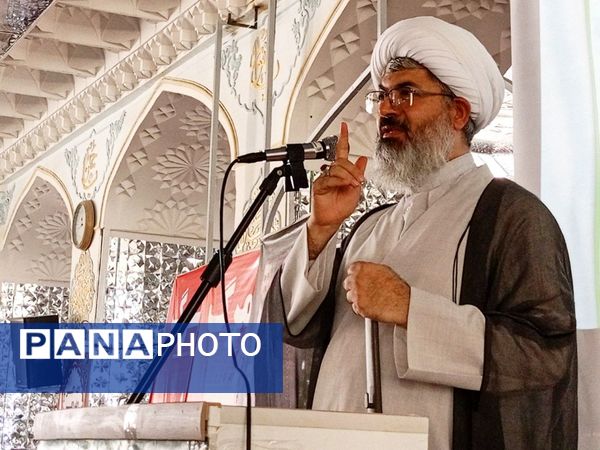 نماز جمعه؛ خواستگاه عبادت و سنگر علم و سیاست 