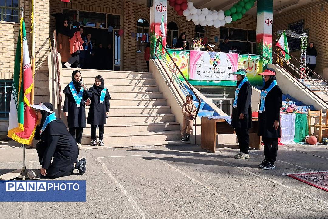 المپیاد درونمدرسهای یادگار امام (ره)؛ شکوه اراده و لبخند دختران پرتلاش