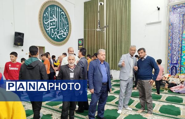 حضور پرشور دانش‌آموزان خلیل آبادی در مراسم معنوی اعتکاف