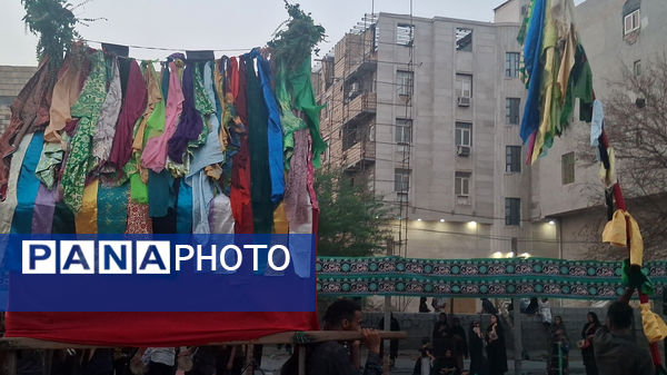 آیین سنتی تعزیه‌‌‌خوانی روز عاشورا در میناب 