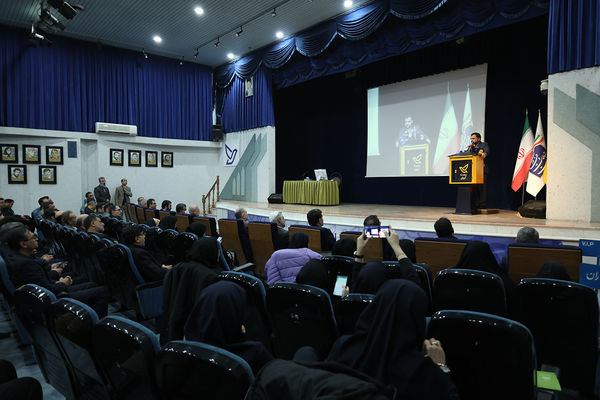 مراسم افتتاح ۳ سامانه تجزیه هوشمند برای انواع مرسولات پستی