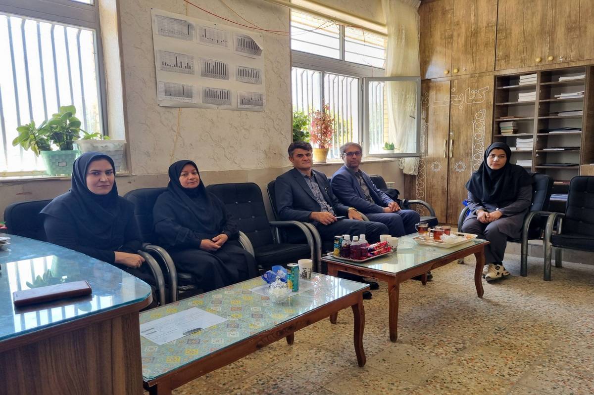 بازدیدهای میدانی از مدارس سطح شهر و روستا با هدف ایجاد فضایی صمیمی و تعاملی در لردگان