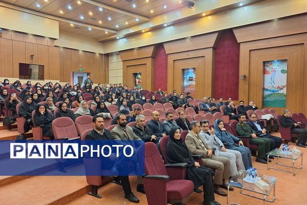 همایش فصلی مدیران مدارس شهرستان پردیس 