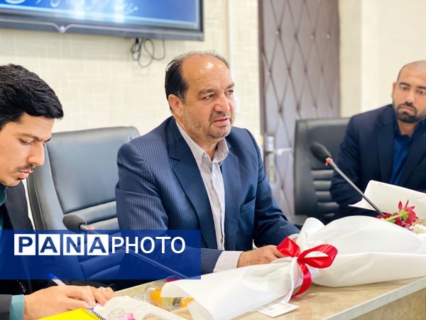 جلسه هم‌اندیشی وتجلیل از خبرنگاران ویژه دختران خبرنگار پانا درسطح شهرستان