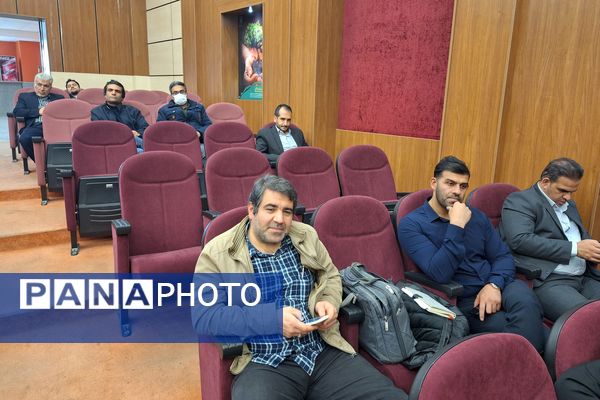 همایش فصلی مدیران مدارس شهرستان پردیس 