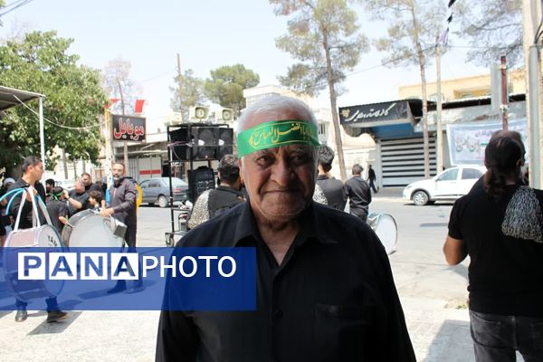زنجیر زنی صبح عاشورا؛ خرامه در سوگ حسین(ع)