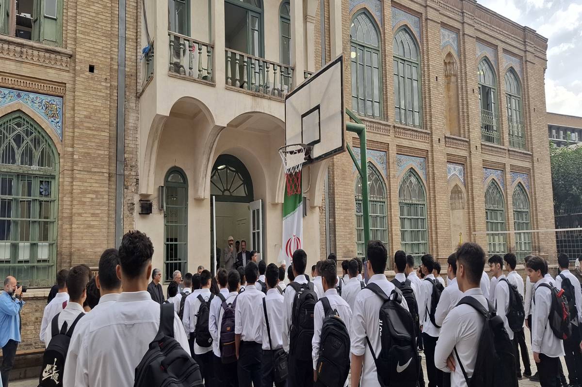 آغاز سال تحصیلی در مدارس ماندگار با حضور وزیر میراثفرهنگی و دبیرکل شورای عالی آموزشوپرورش