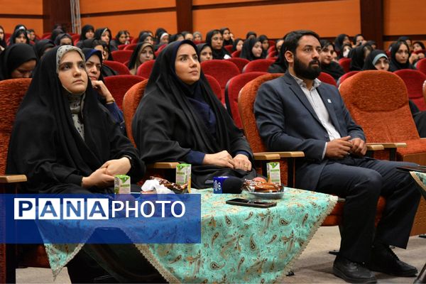 مدرسه انقلاب در بهارستان‌دو به ایستگاه پایانی رسید