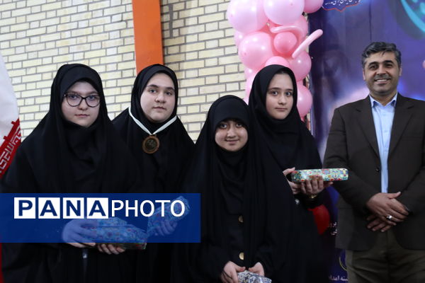 جشن نیکوکاری در مدرسه شهید حدادی تبریز
