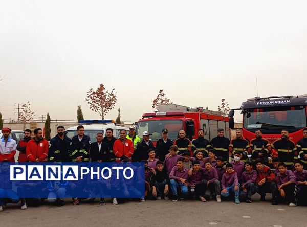 مانور زلزله در مدرسه امیرالمومنین شهرستان ملارد