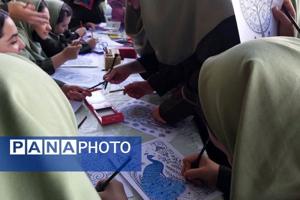 ایستگاه نشاط برای دانش‌آموزان بهارستانی