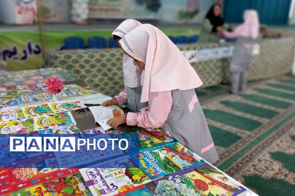 عطر علم و دانش در نمازخانه شهید جوادسرافراز اسلامشهر