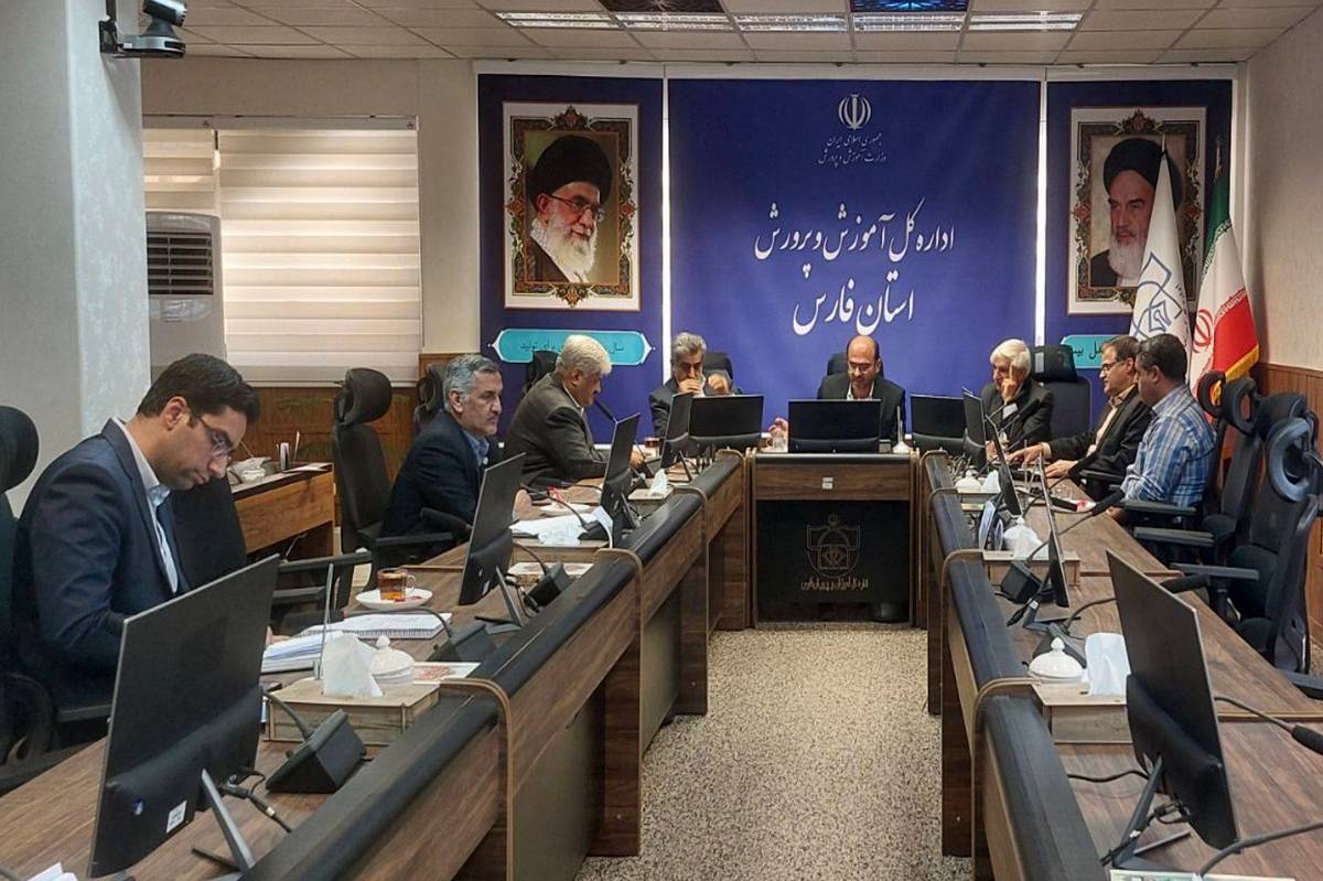 لزوم استفاده از ظرفیت مشارکتهای مردمی ودستگاهها و سازمان ها برای تحقق نهضت مدرسه سازی در سراسر استان فارس