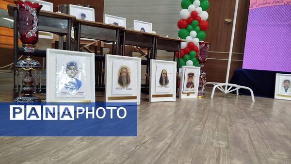 نواخته شدن زنگ ایثار و شهادت در دبیرستان شاهد خاندان قفلی ناحیه ۷